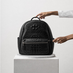 Sac à Dos en Cuir Noir Effet Crocodile avec Poche Avant Zippée - Élégant et Fonctionnel | Maroc